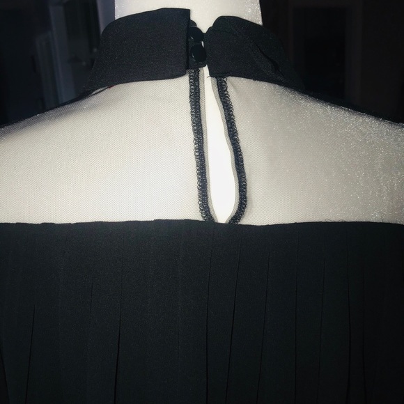 NWT Just Cynthia ruffle top - Picture 3 of 5